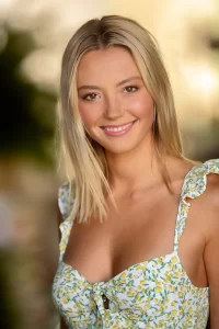 hannah - 20-something blonde actor - professional headshots south bay