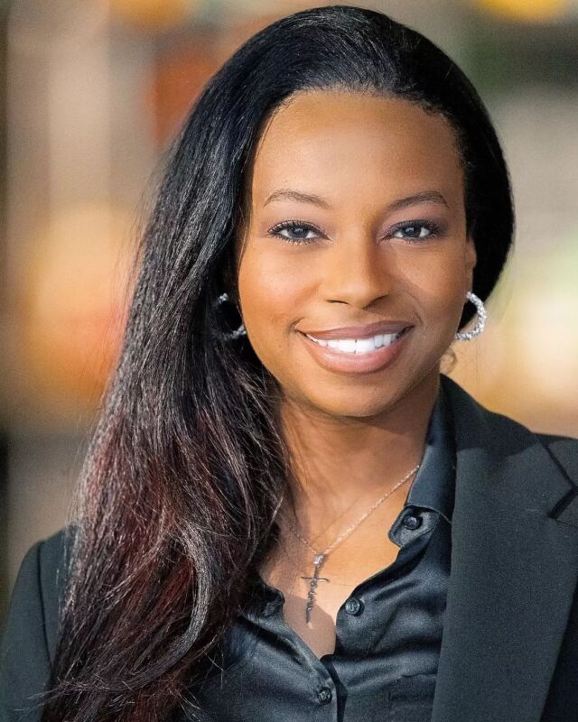 Kiyana • Los Angeles

Confidence and beauty for this executive portrait. Got a couple of her executive assistants too!
 

#headshotphotography #headshotphotographers #losangelesphotographer #laheadshotphotographer  #executiveheadshot  #commercialheadshot #studioheadshots #losangelesheadshots #southbaylosangeles #businessheadshots #cleanheadshot #professionalheadshots #headshots